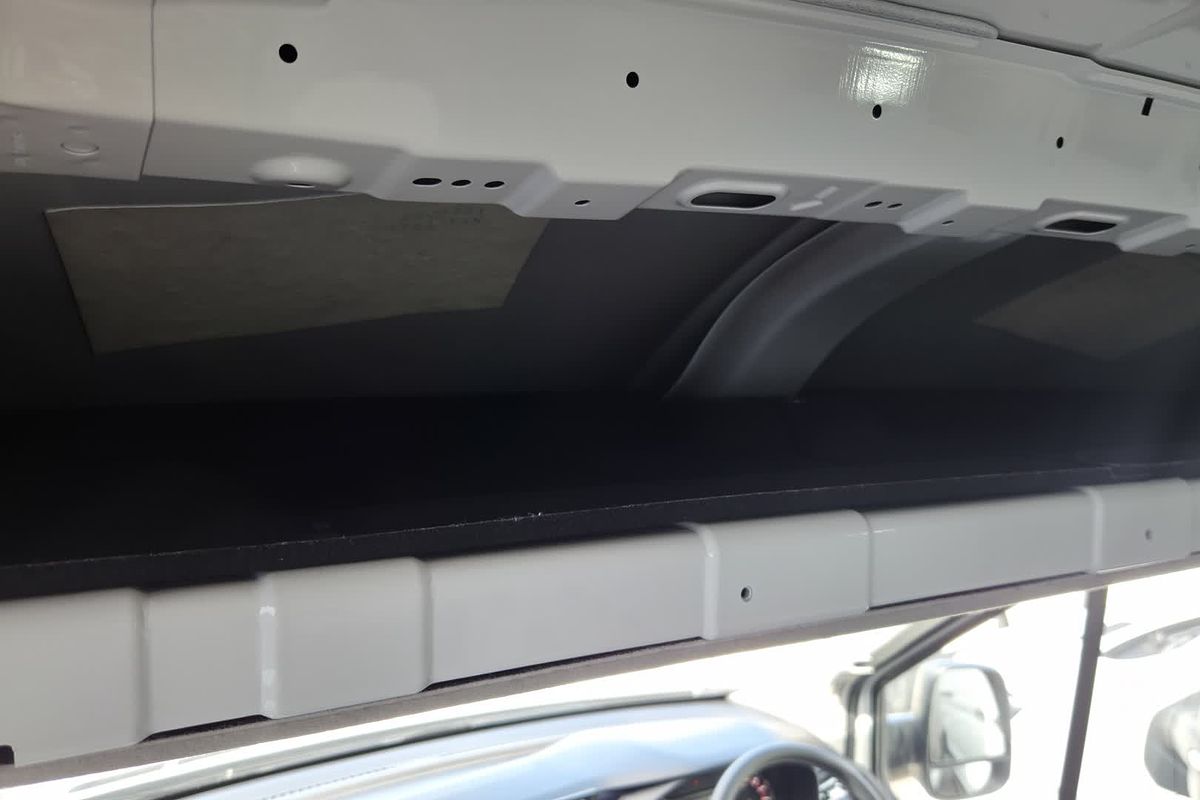 2025 LDV Deliver 9   MWB Mid Roof