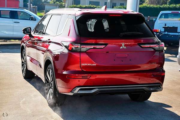 2025 Mitsubishi Outlander Exceed ZM