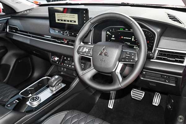 2025 Mitsubishi Outlander Exceed ZM