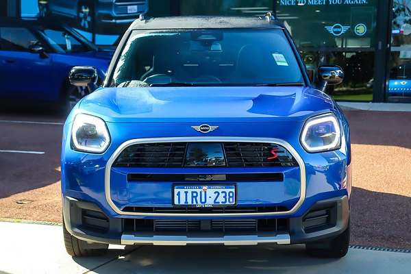 2025 MINI Countryman S Favoured U25