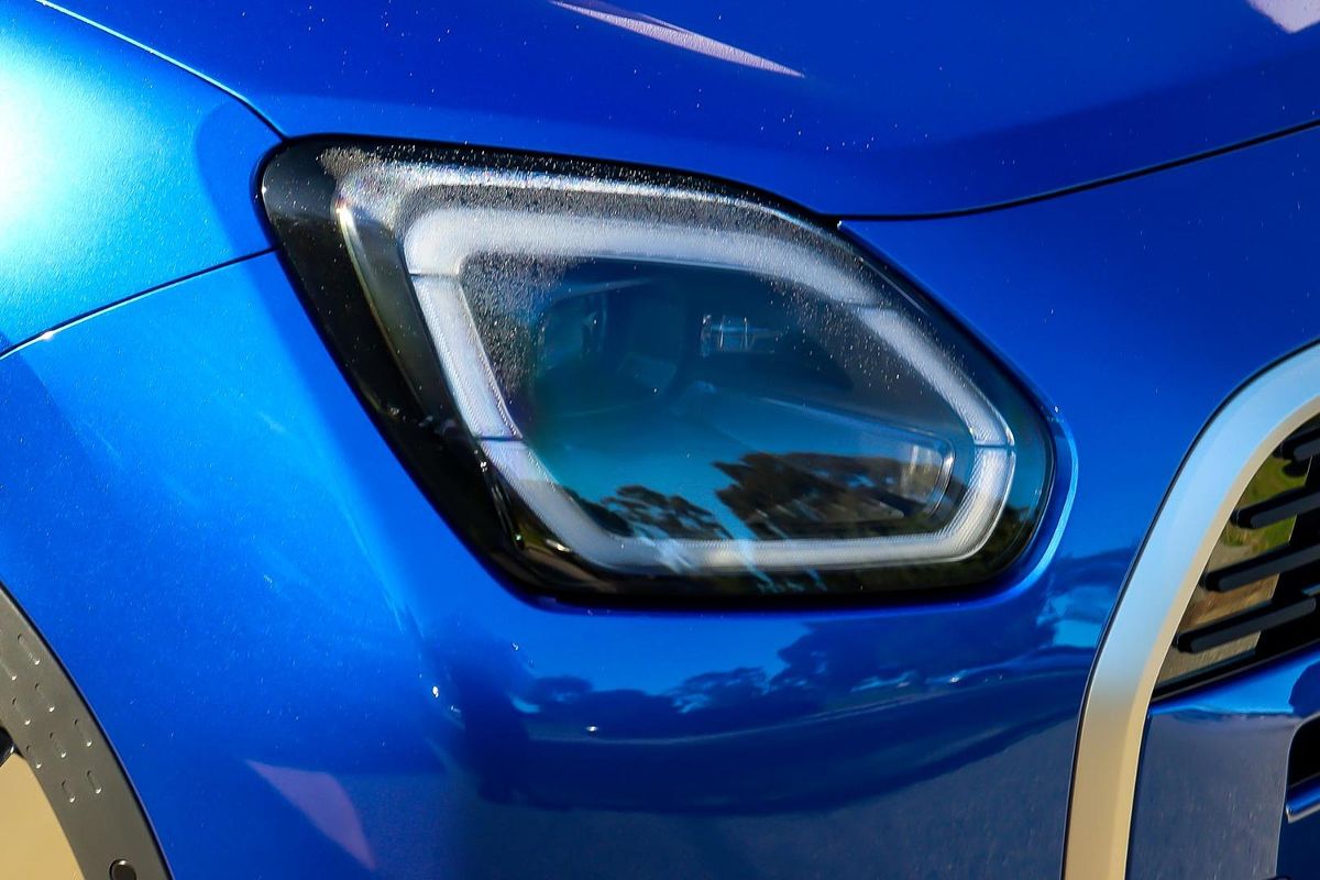 2025 MINI Countryman S Favoured U25