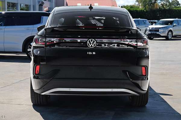 2025 Volkswagen ID.5 Pro E2