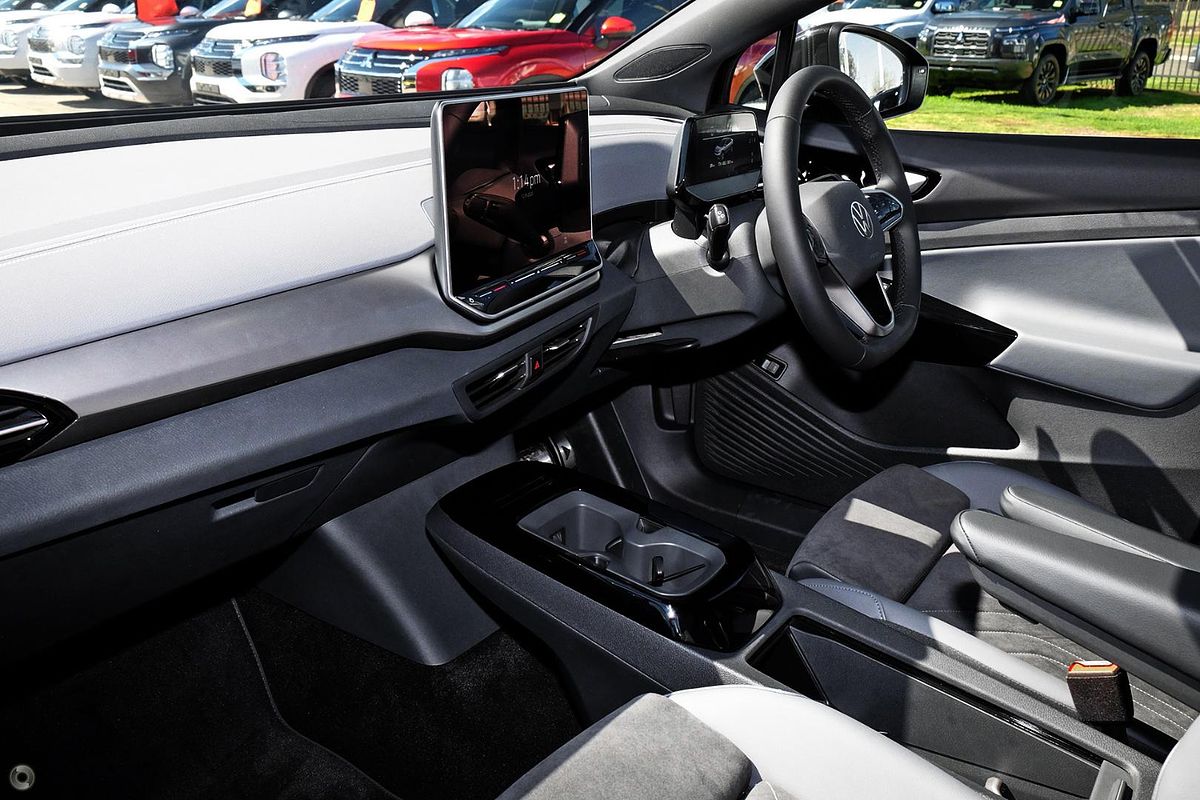 2025 Volkswagen ID.5 Pro E2