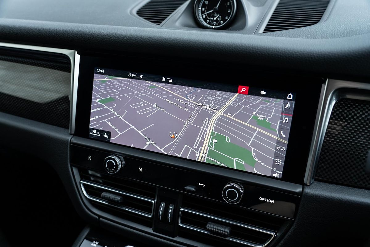 2023 Porsche Macan S 95B