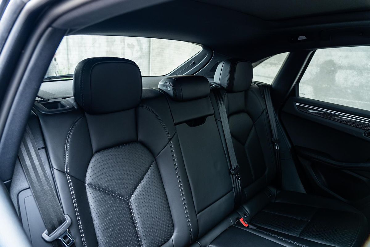 2023 Porsche Macan S 95B