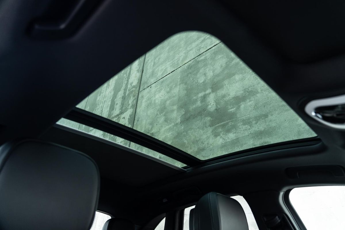 2023 Porsche Macan S 95B