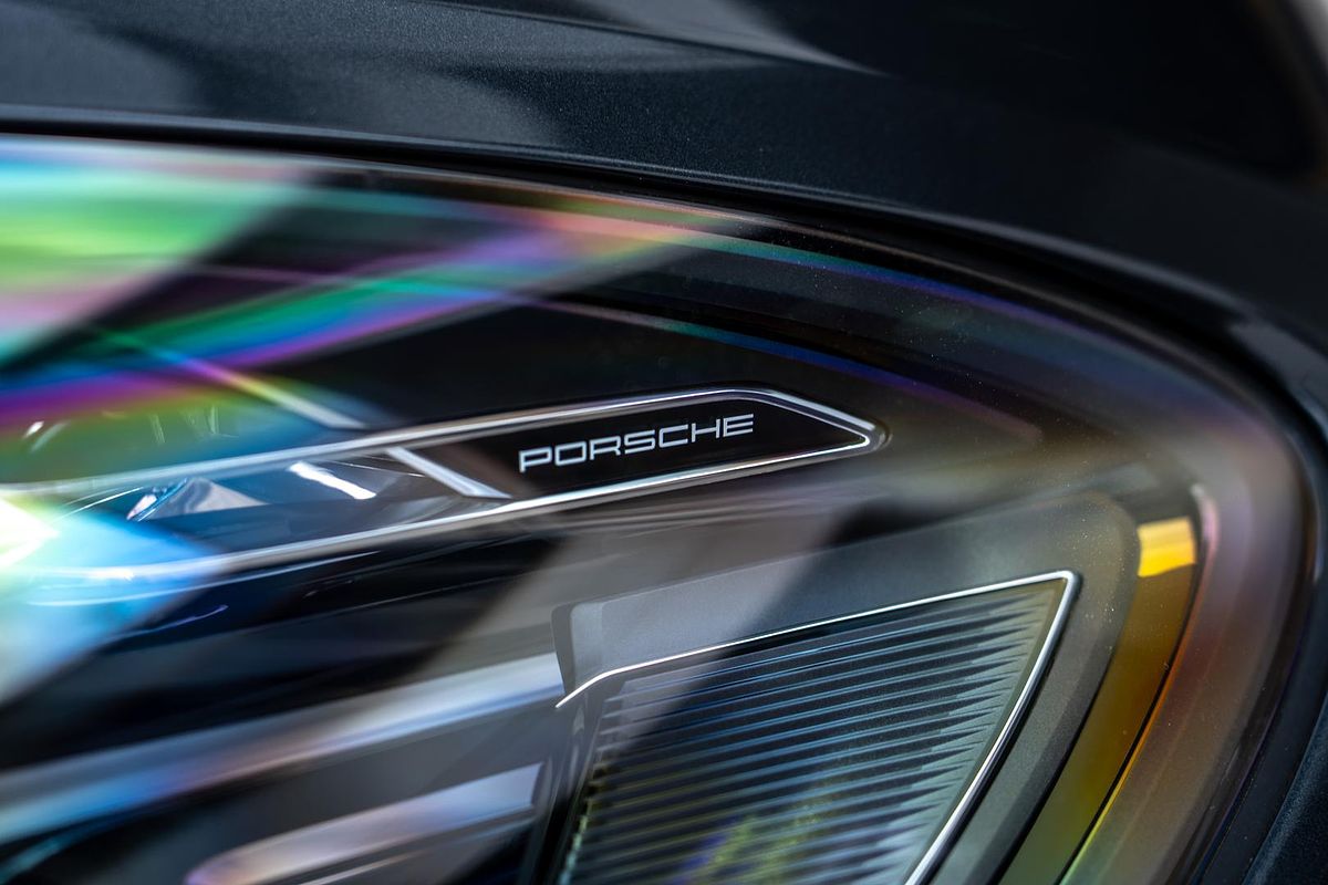 2023 Porsche Macan S 95B