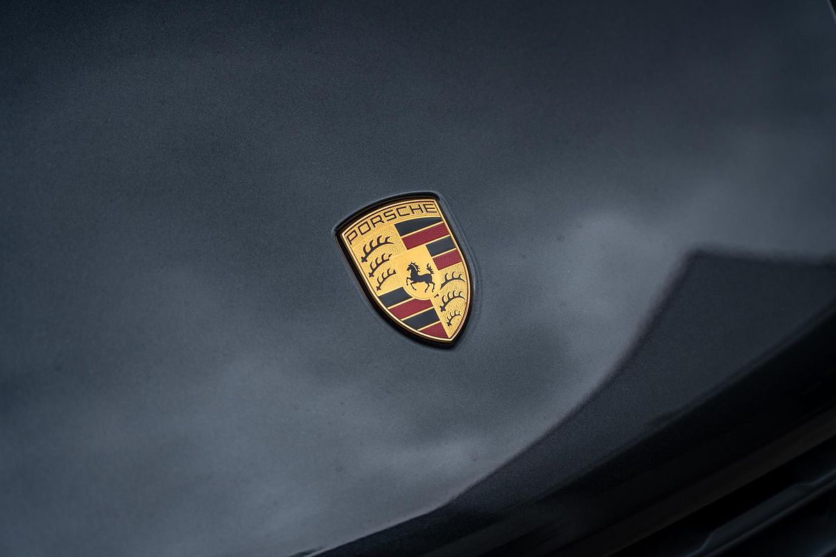 2023 Porsche Macan S 95B