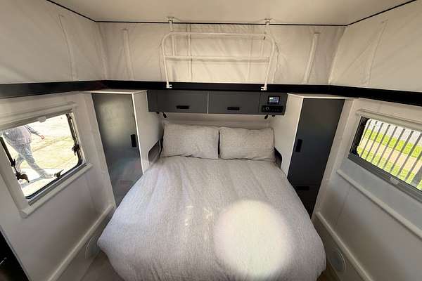 2025 Jayco STARCRAFT POPTOP 16.67-5.BP.SC-MY25