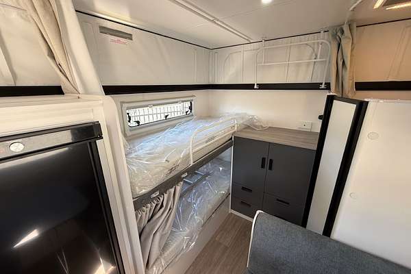 2025 Jayco STARCRAFT POPTOP 17.58-3.BP.SC-MY25