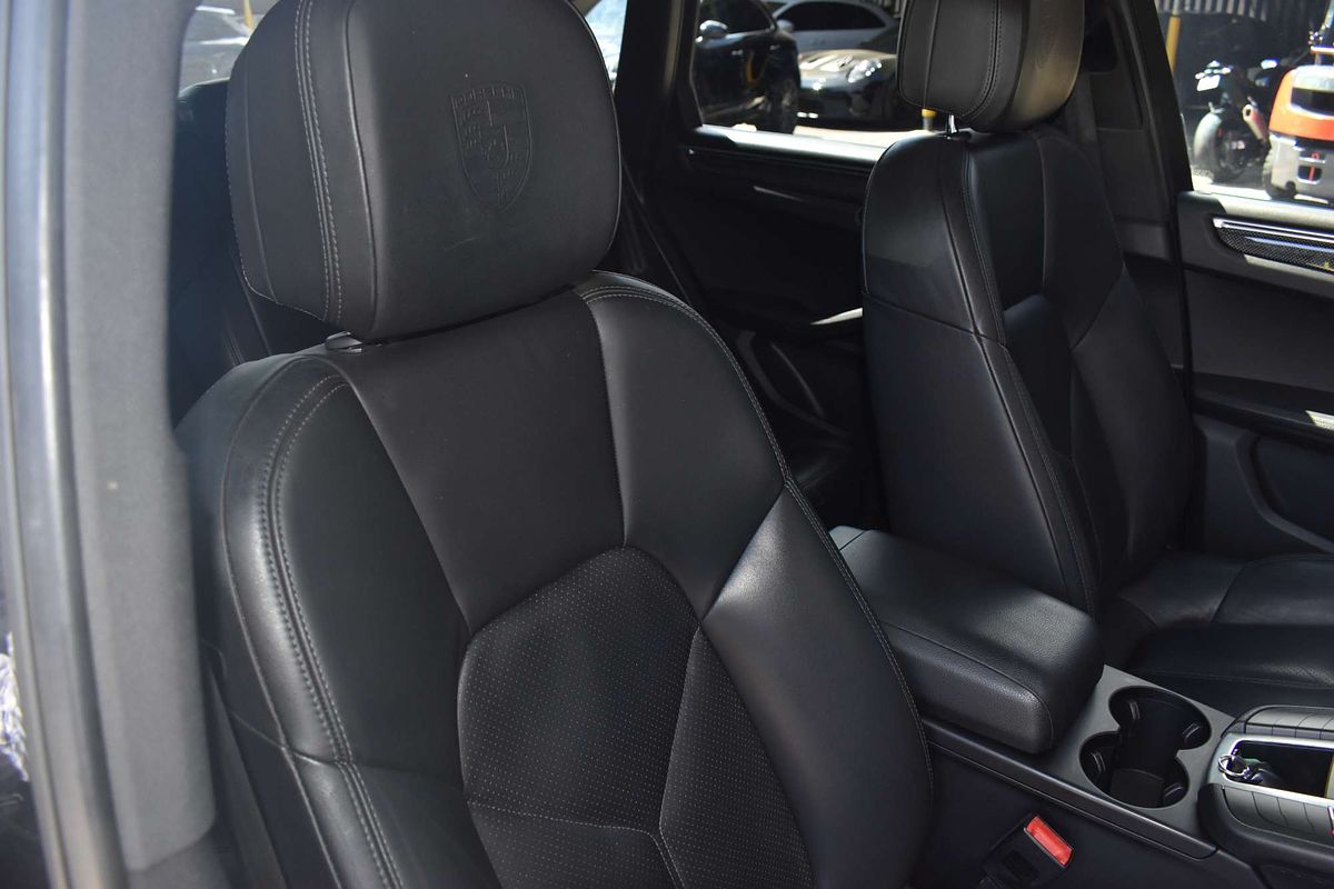 2019 Porsche Macan S 95B