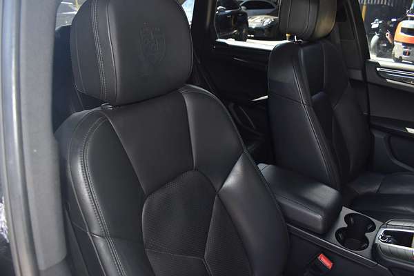 2019 Porsche Macan S 95B
