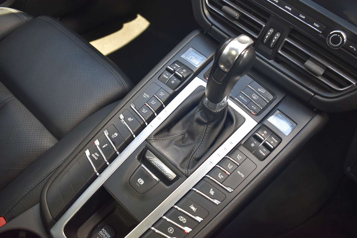 2019 Porsche Macan S 95B