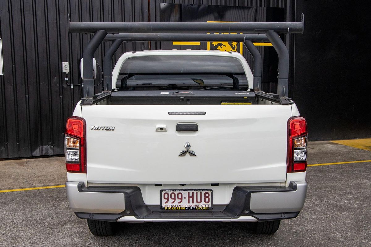 2023 Mitsubishi Triton GLX MR 4X4