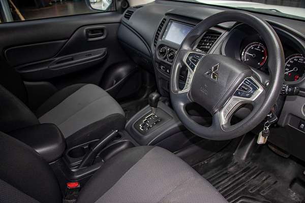 2023 Mitsubishi Triton GLX MR 4X4