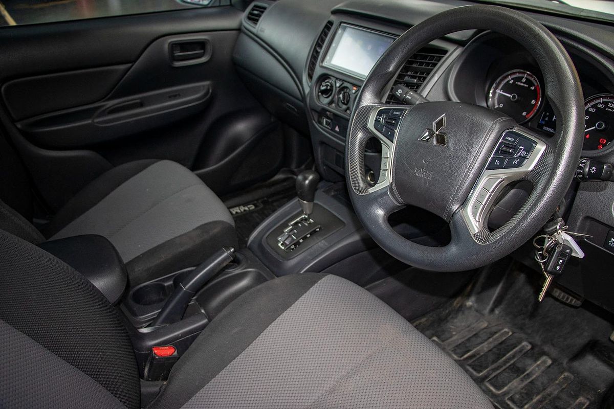 2022 Mitsubishi Triton GLX MR Rear Wheel Drive