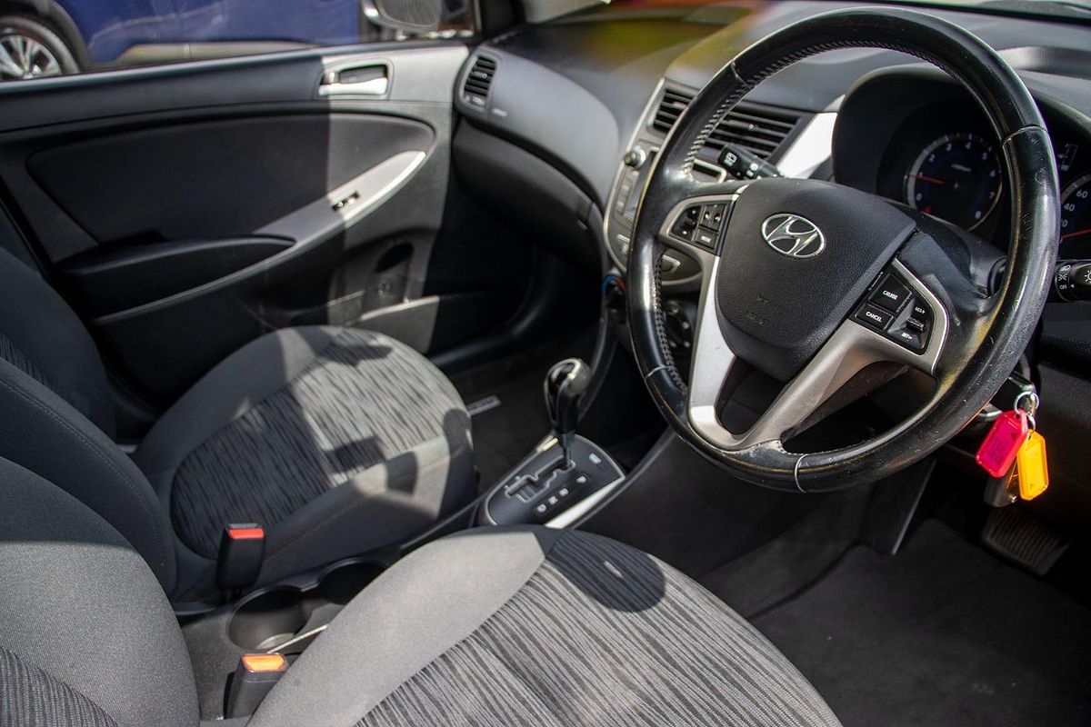 2017 Hyundai Accent Active RB4