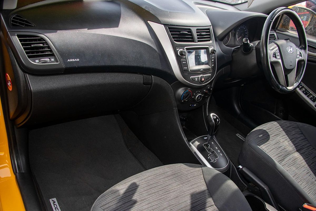 2017 Hyundai Accent Active RB4