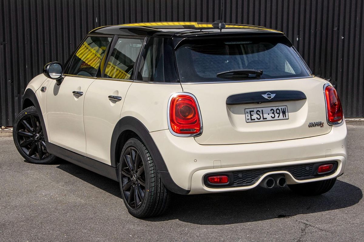2018 MINI Hatch Cooper S F55 LCI