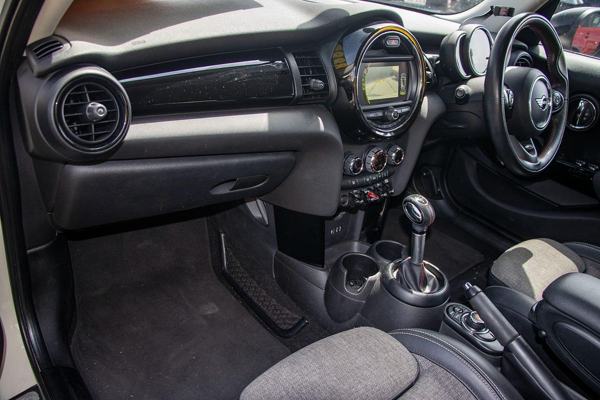 2018 MINI Hatch Cooper S F55 LCI