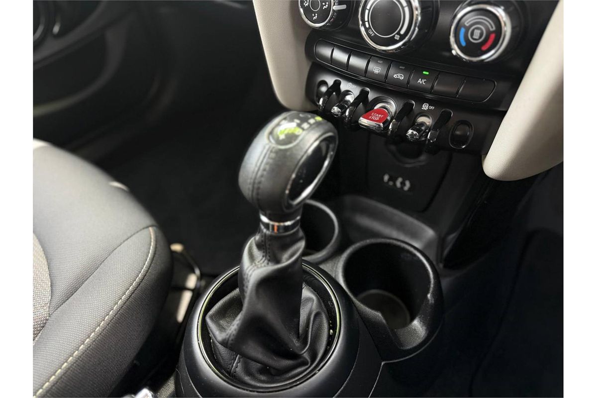 2017 MINI Hatch COOPER F55