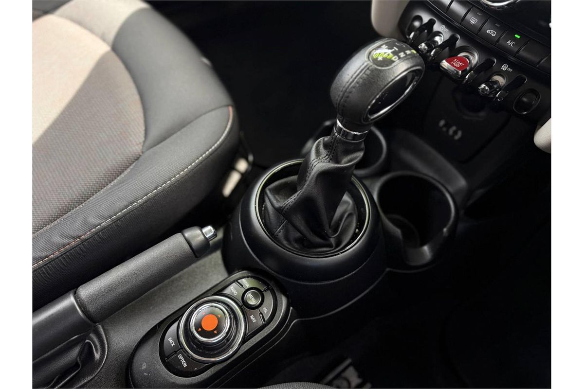 2017 MINI Hatch COOPER F55