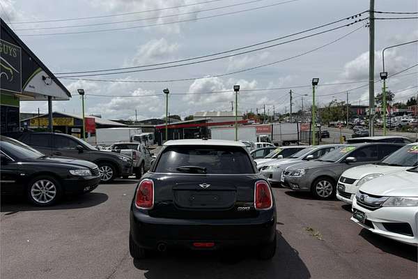 2017 MINI Hatch COOPER F55