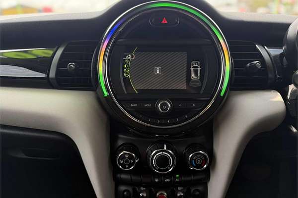 2017 MINI Hatch COOPER F55