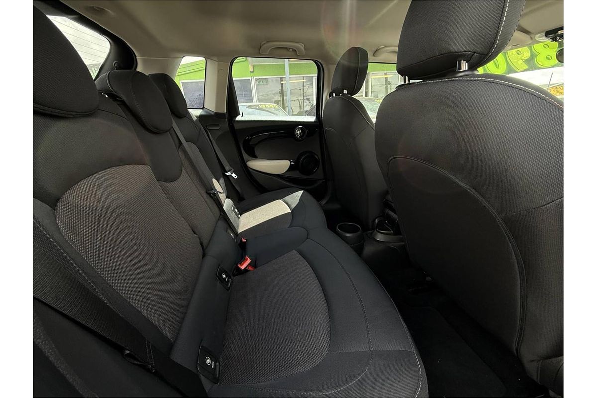 2017 MINI Hatch COOPER F55