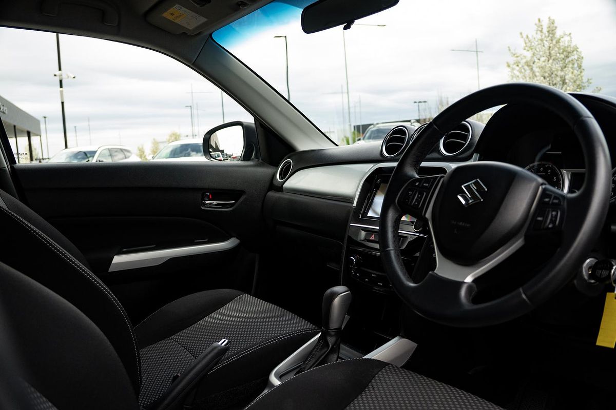2016 Suzuki Vitara RT-S LY