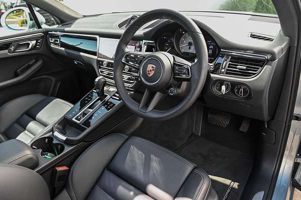 2023 Porsche Macan S 95B