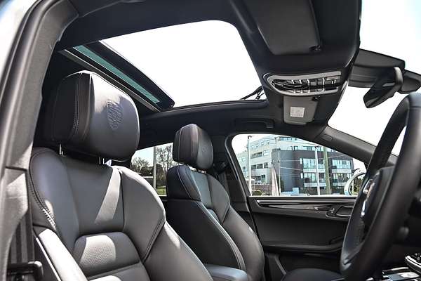 2023 Porsche Macan S 95B