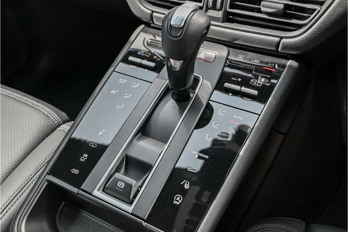 2023 Porsche Macan S 95B