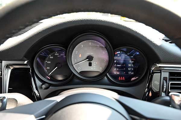 2023 Porsche Macan S 95B