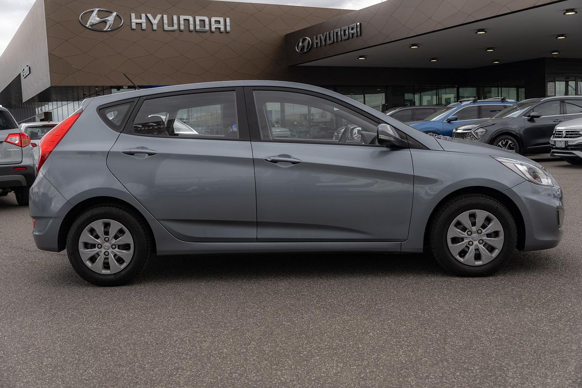 2017 Hyundai Accent Active RB4