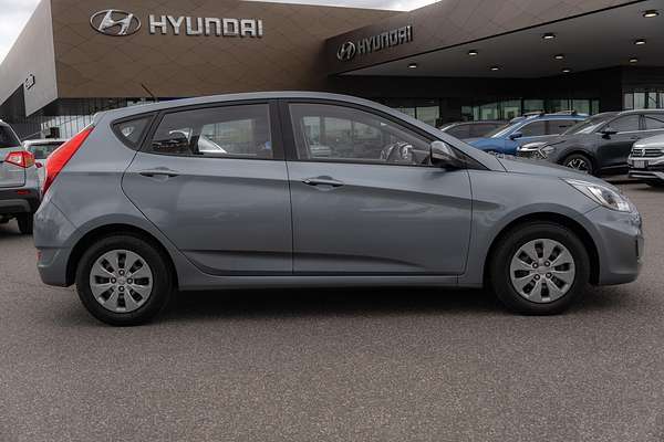2017 Hyundai Accent Active RB4