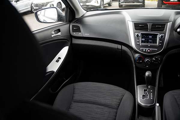 2017 Hyundai Accent Active RB4