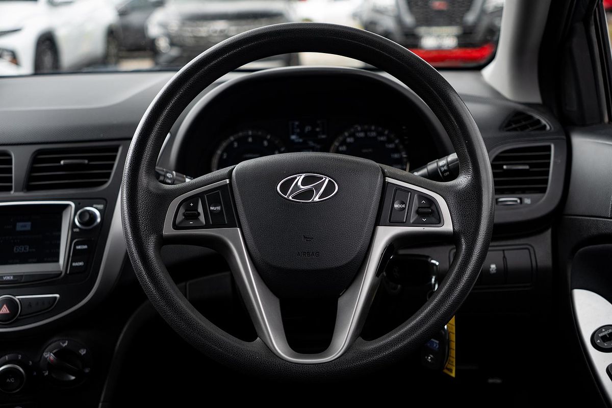 2017 Hyundai Accent Active RB4