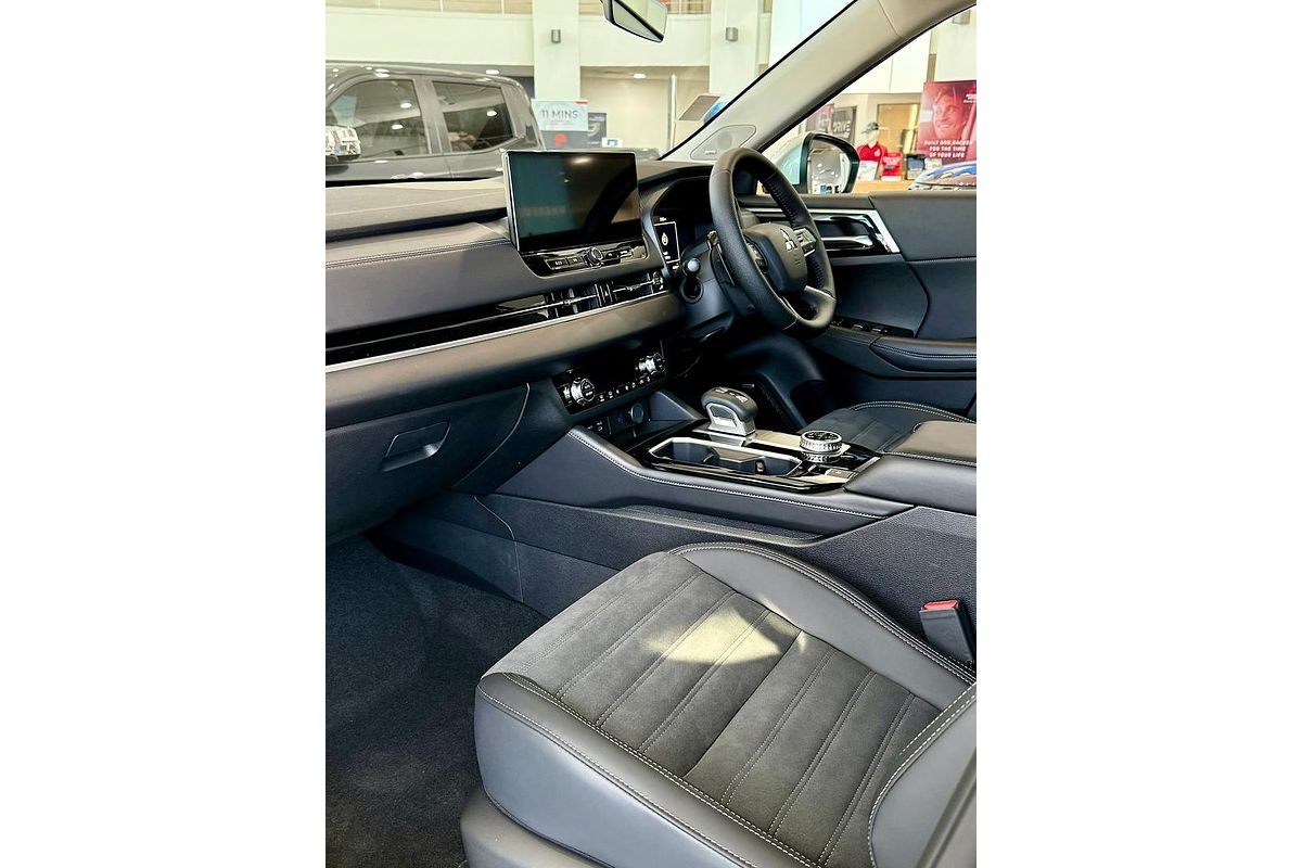 2025 Mitsubishi Outlander Aspire ZM