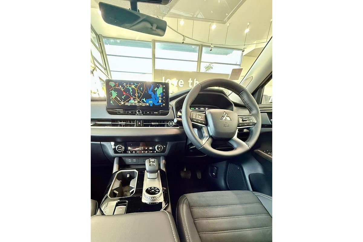 2025 Mitsubishi Outlander Aspire ZM