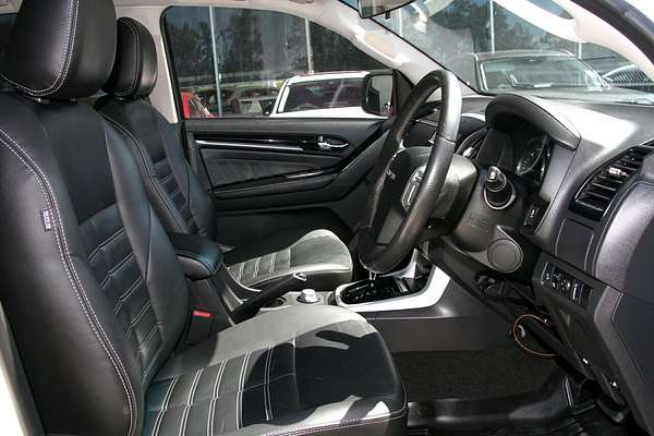 2019 Isuzu MU-X LS-T