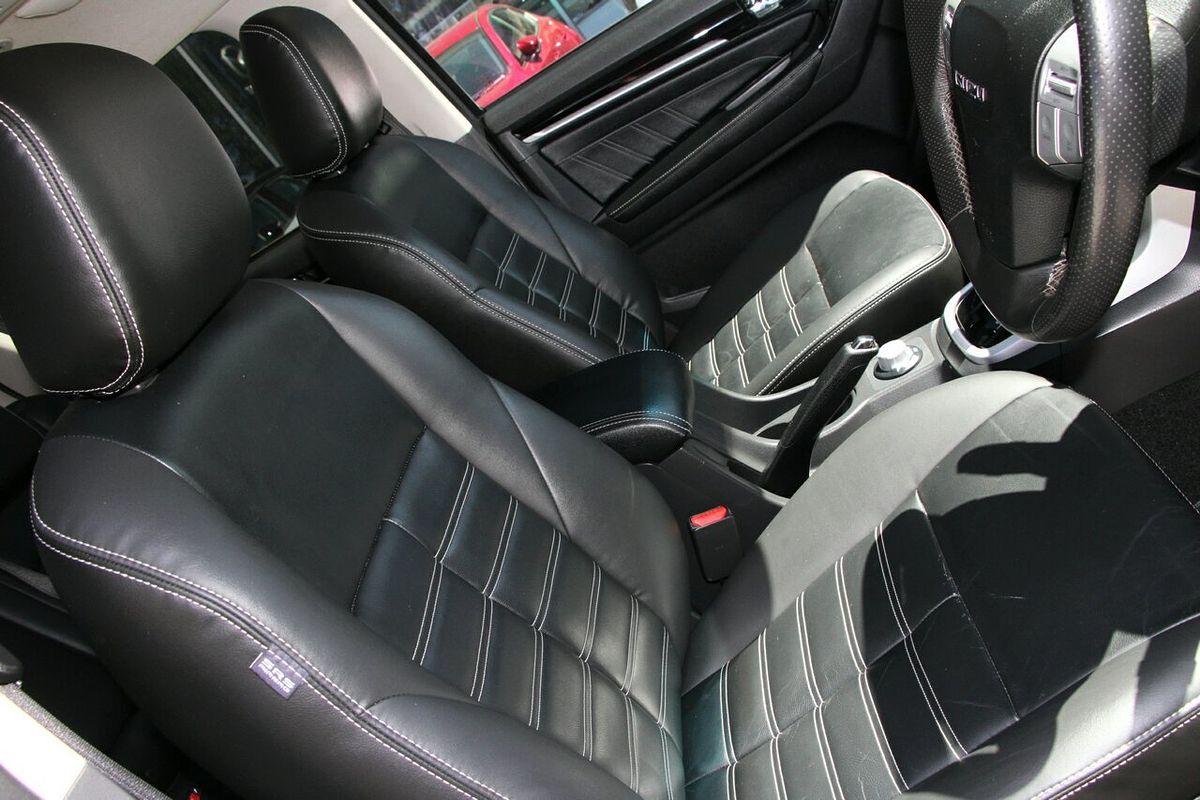 2019 Isuzu MU-X LS-T