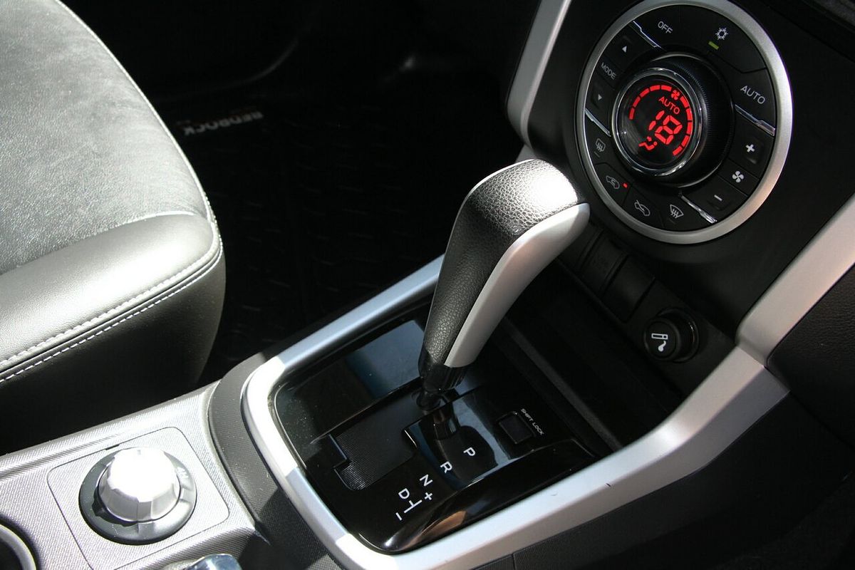 2019 Isuzu MU-X LS-T