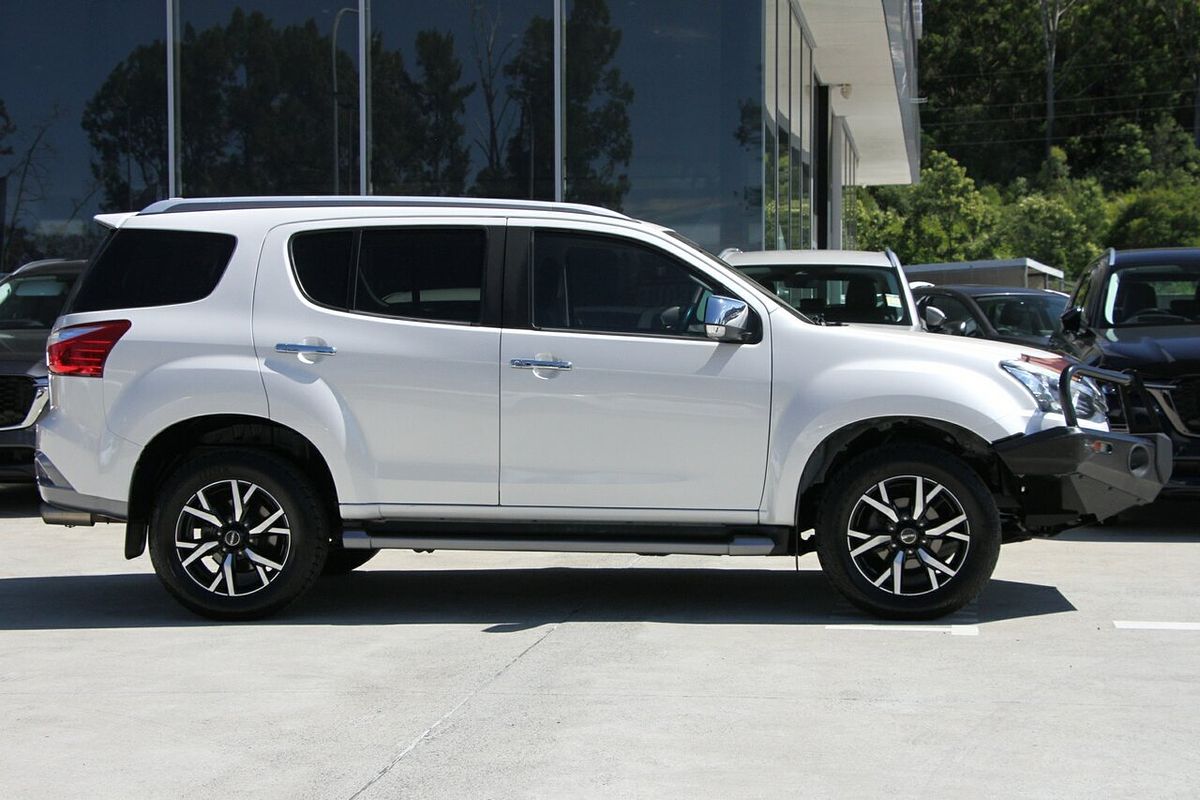 2019 Isuzu MU-X LS-T