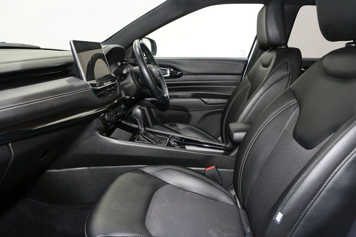 2023 Jeep Compass Night Eagle M6