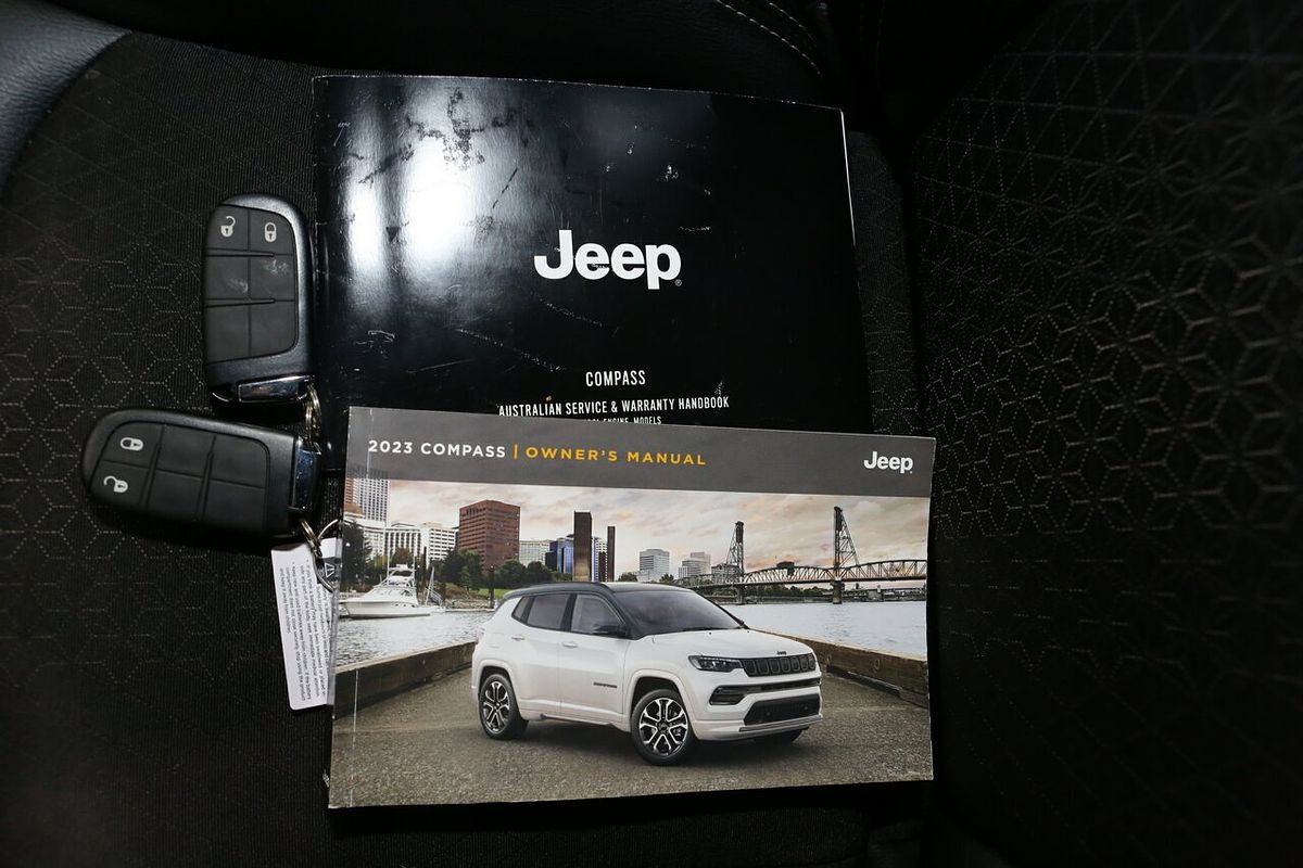 2023 Jeep Compass Night Eagle M6
