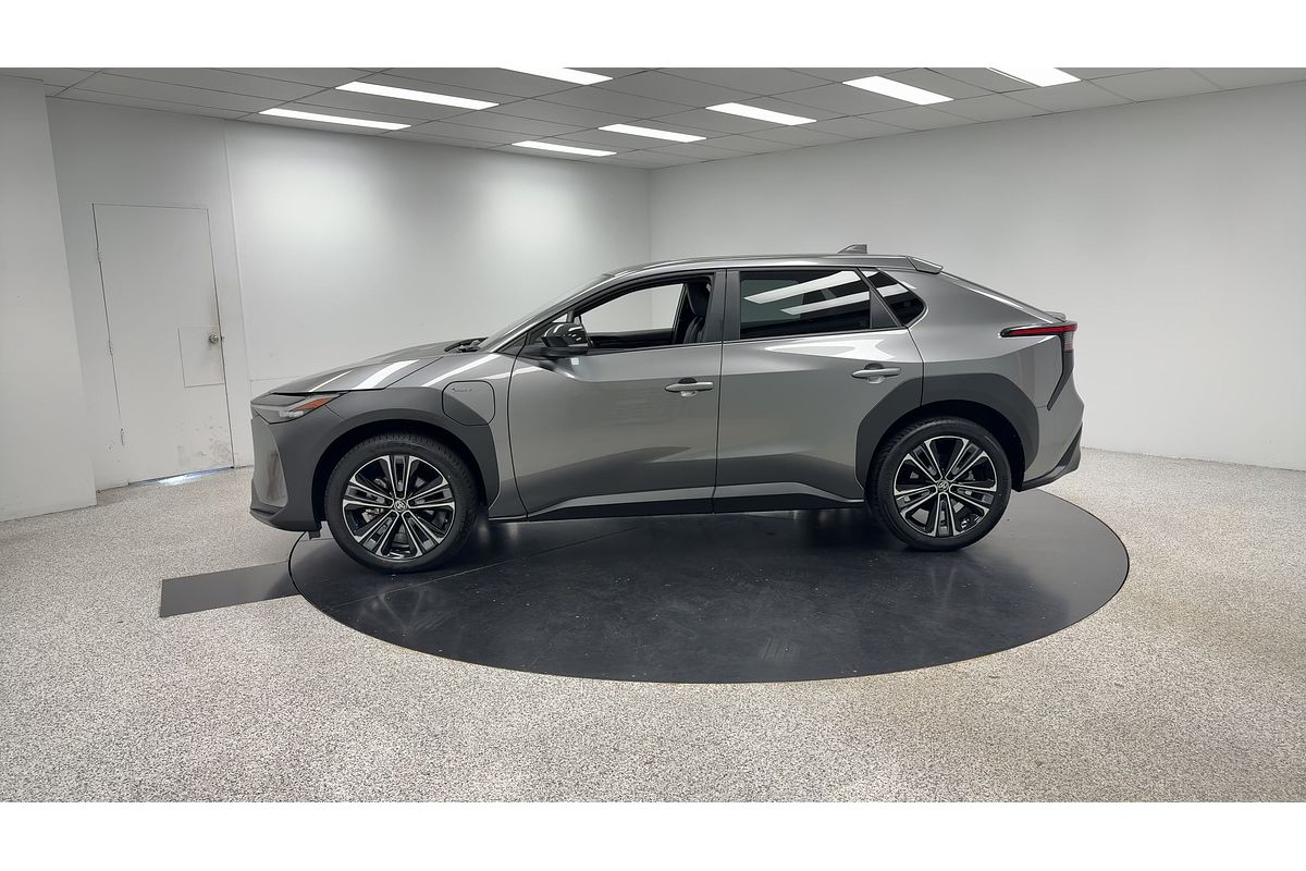 2023 Toyota bZ4X XEAM10R