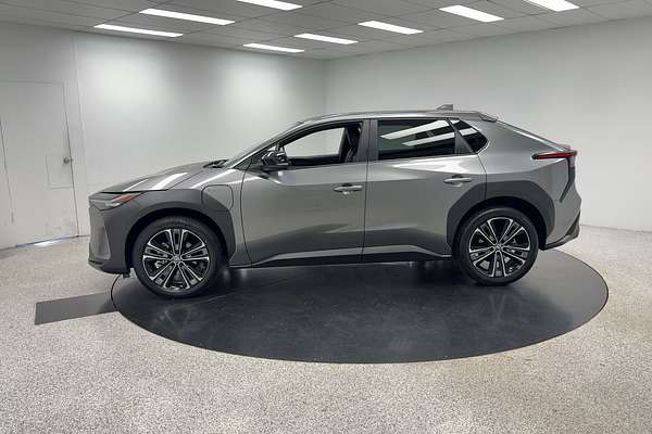 2023 Toyota bZ4X XEAM10R