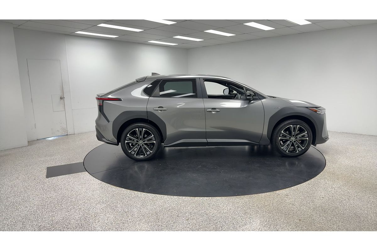 2023 Toyota bZ4X XEAM10R