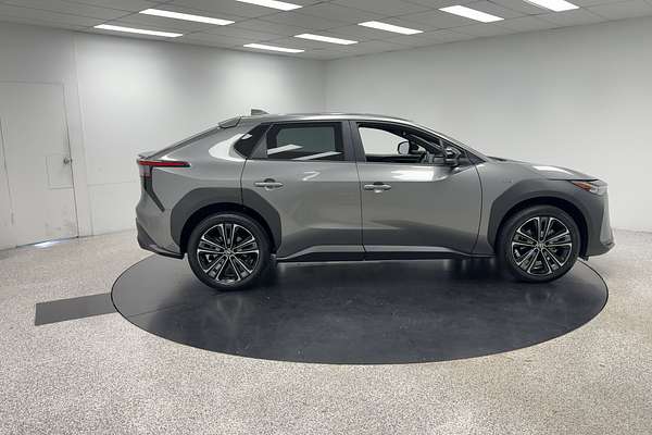 2023 Toyota bZ4X XEAM10R